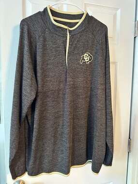 Colosseum Mens Colorado Buffaloes Heathered Black Movie Theater Raglan Quarter-Z